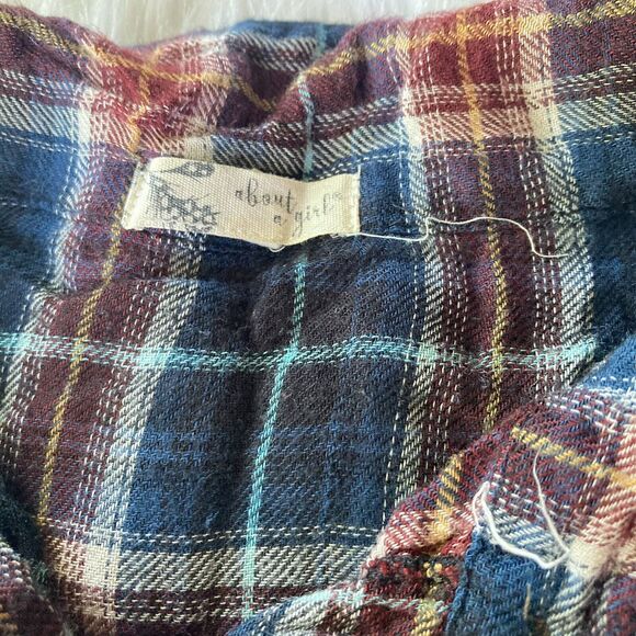 About A Girl Top Sz L Plaid Long Sleeve Button-Down Shirt Rayon Flannel Casual - Picture 4 of 9